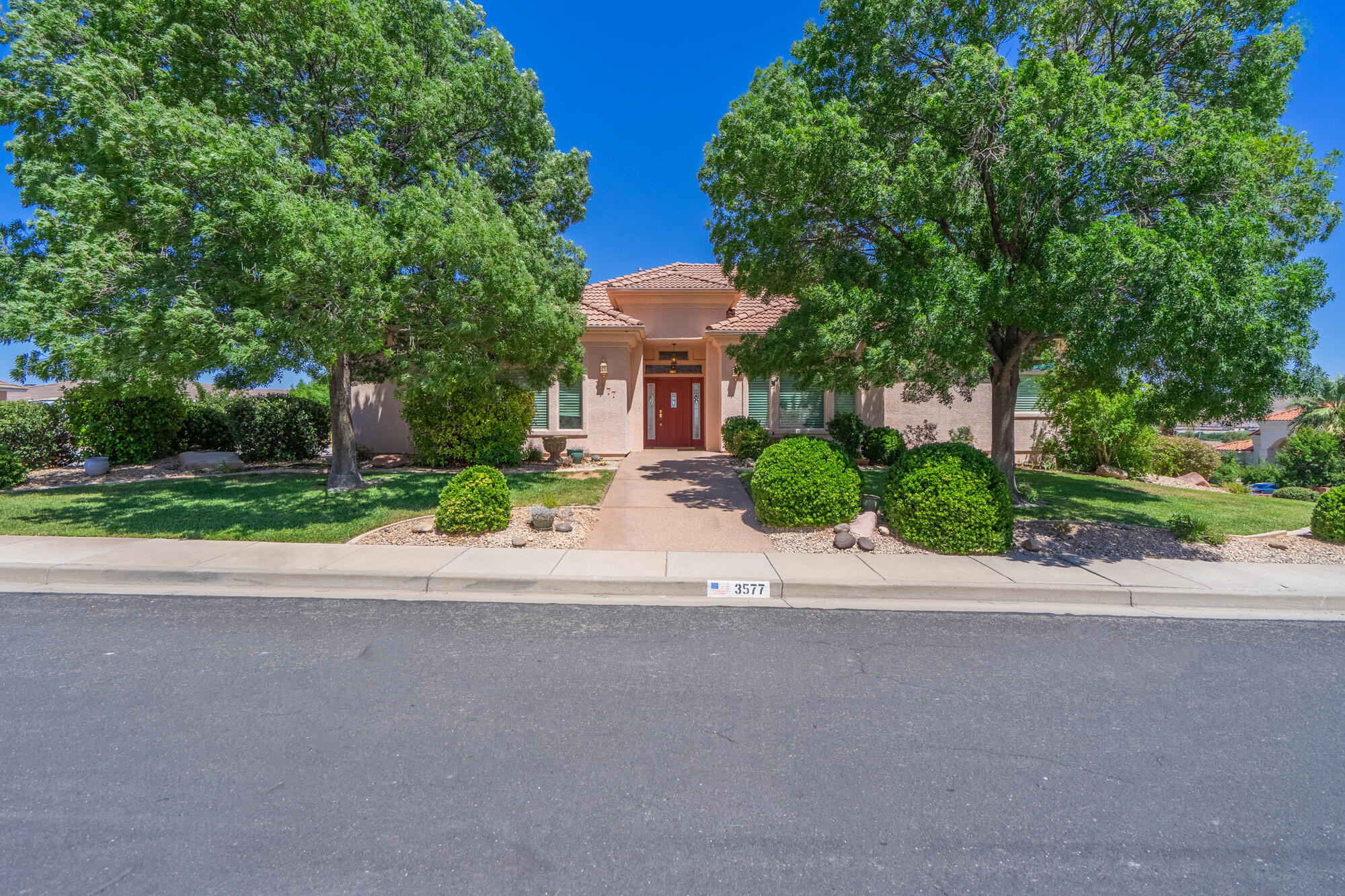 3577 Paiute Road St. George, UT 84790 - Photo 2 of 67 3577 Paiute Rd-012