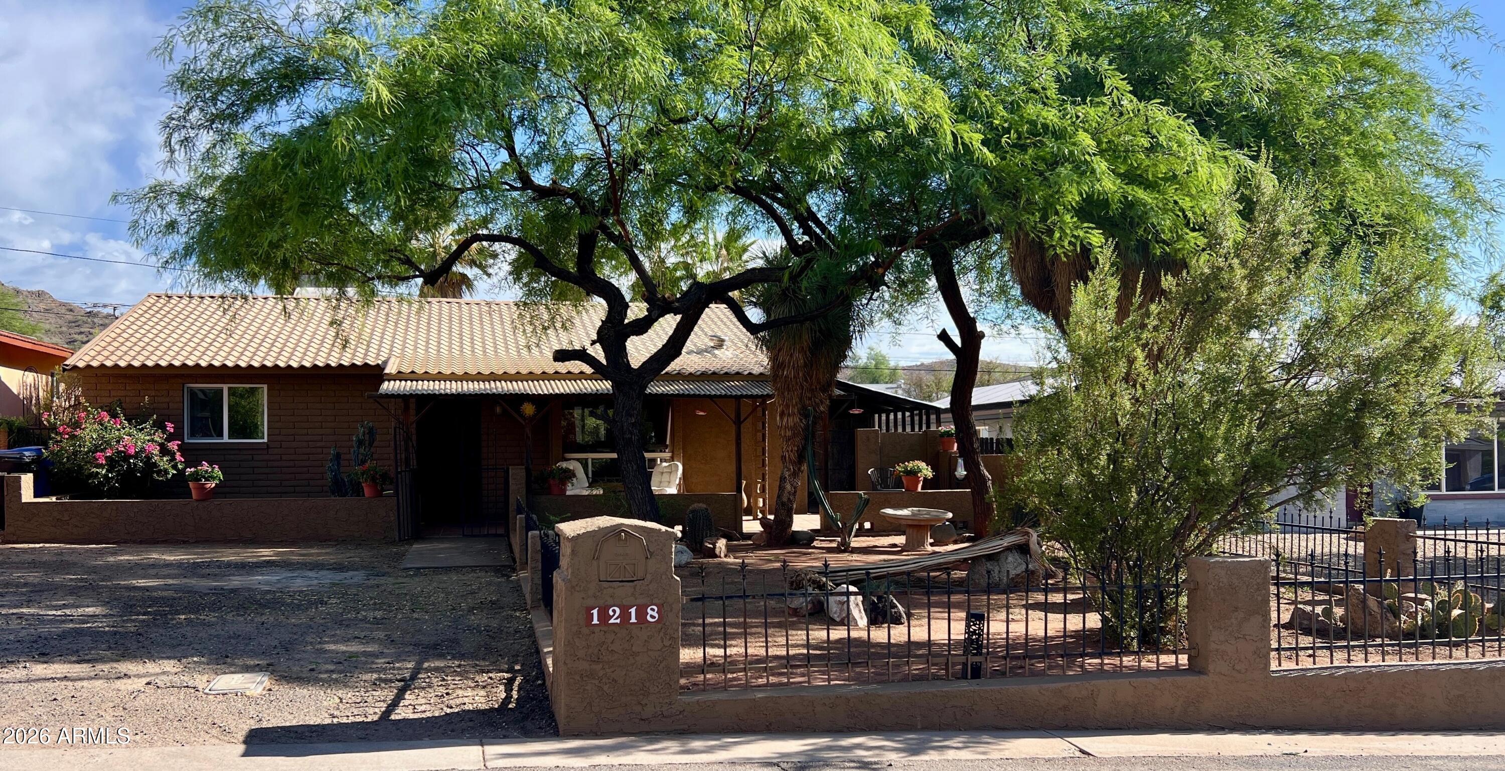 1218 East Shangri La Road Phoenix, AZ 85020 - Photo 2 of 5 DJI_20260625_080600_412