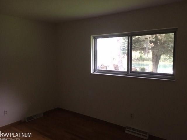 7236 Flamingo Road Algonac, MI 48001 - Photo 17 of 26 Bedroom