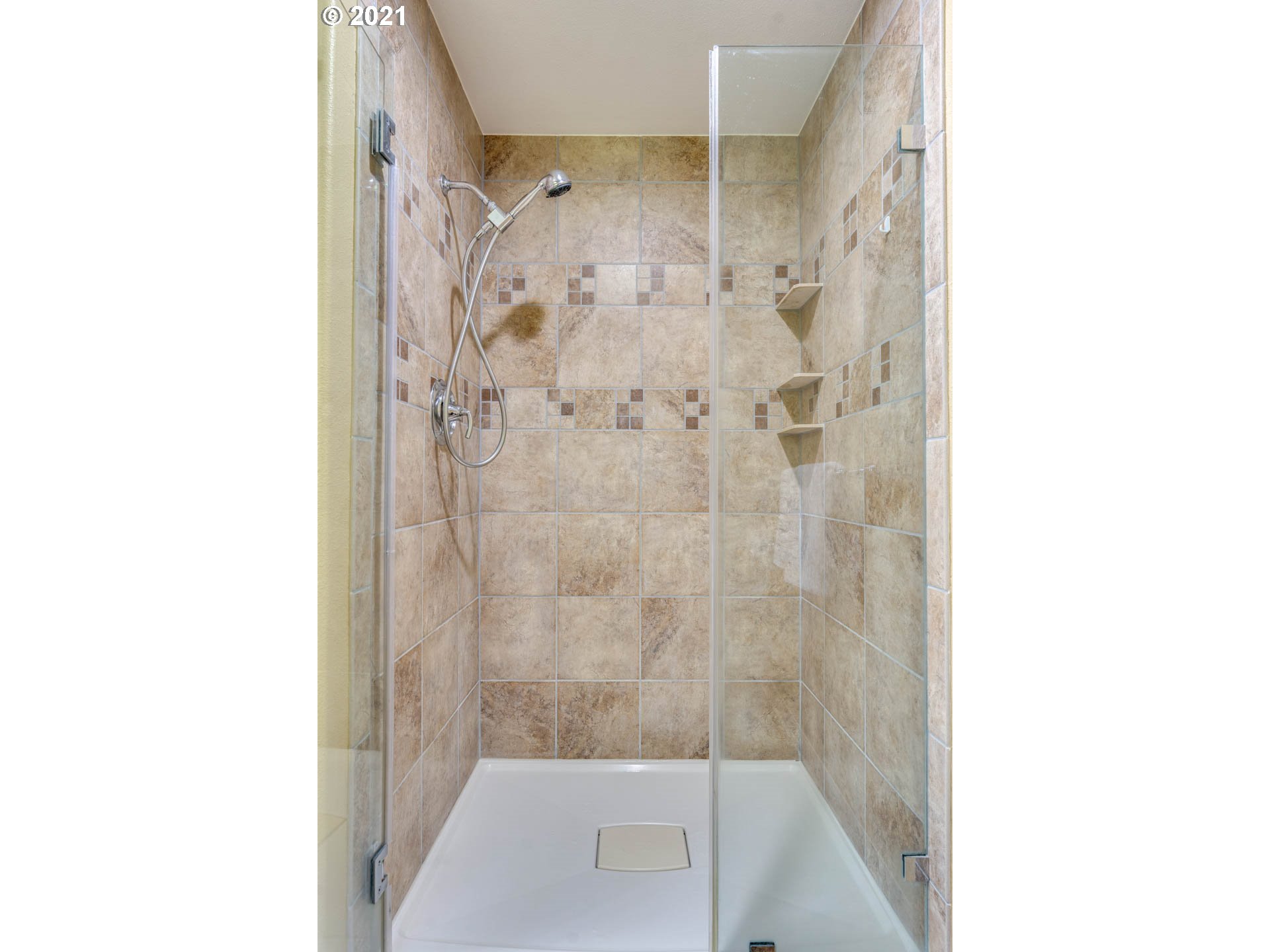 4013 R Street Washougal, WA 98671 - Photo 24 of 30 Gallery Image 24