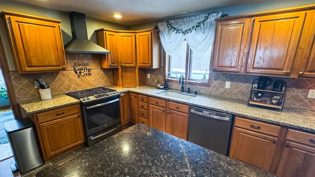 $699,000 | 163 Stable Road, Milford, NH 03055