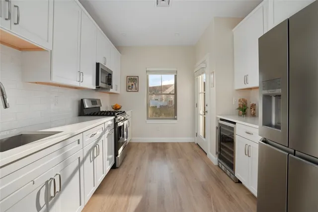 $519,000 | 12 West Valley Circle, West Warwick, RI 02893