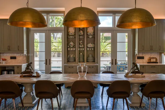 a view of a interior of the house