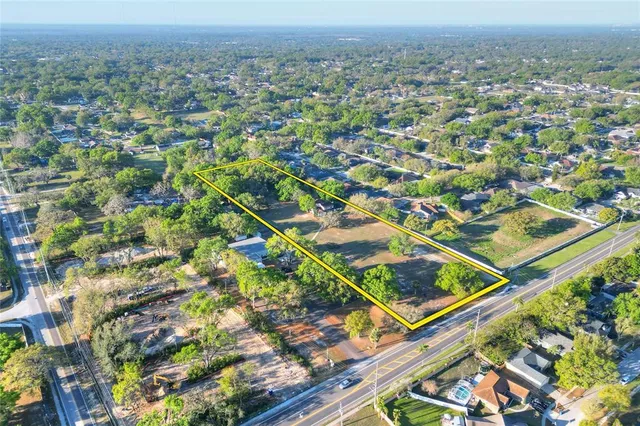 $1,000,000 | 4207 East Lumsden Road, Valrico, FL 33594