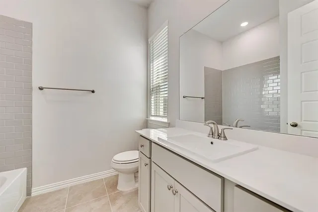 $599,990 | 8199 Challenger Lane, Frisco, TX 75034