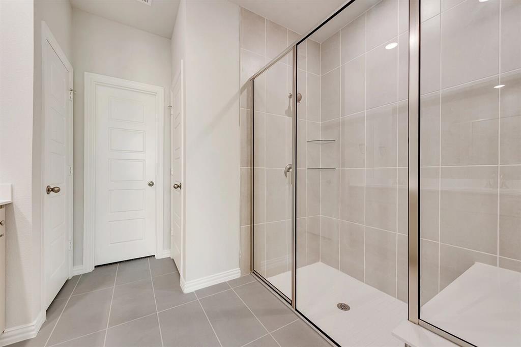 8199 Challenger Lane Frisco, TX 75034 - Photo 23 of 34 Representative Photo