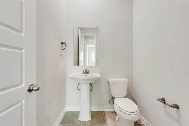 $599,990 | 8199 Challenger Lane, Frisco, TX 75034