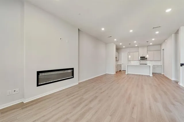 $599,990 | 8199 Challenger Lane, Frisco, TX 75034