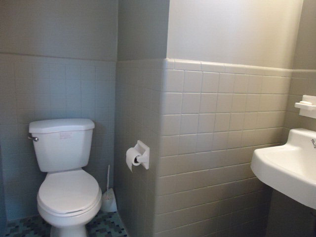208 North Ingleside Street Fairhope, AL 36532 - Photo 14 of 17 Half Bath (BD 2)