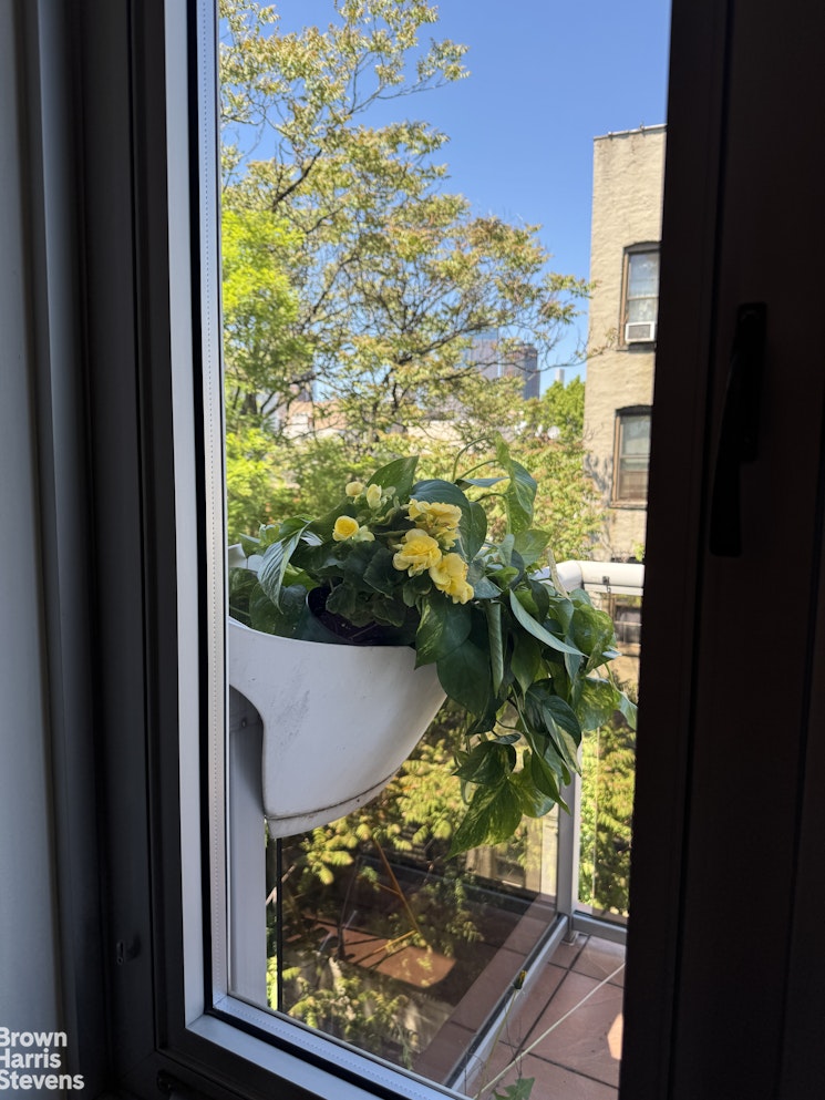 199 Huron Street, Unit 4D Brooklyn, NY 11222 - Photo 2 of 8 a view of a window
