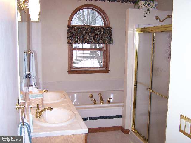 555 Paddletown Road Etters, PA 17319 - Photo 8 of 8 Gallery Image 8