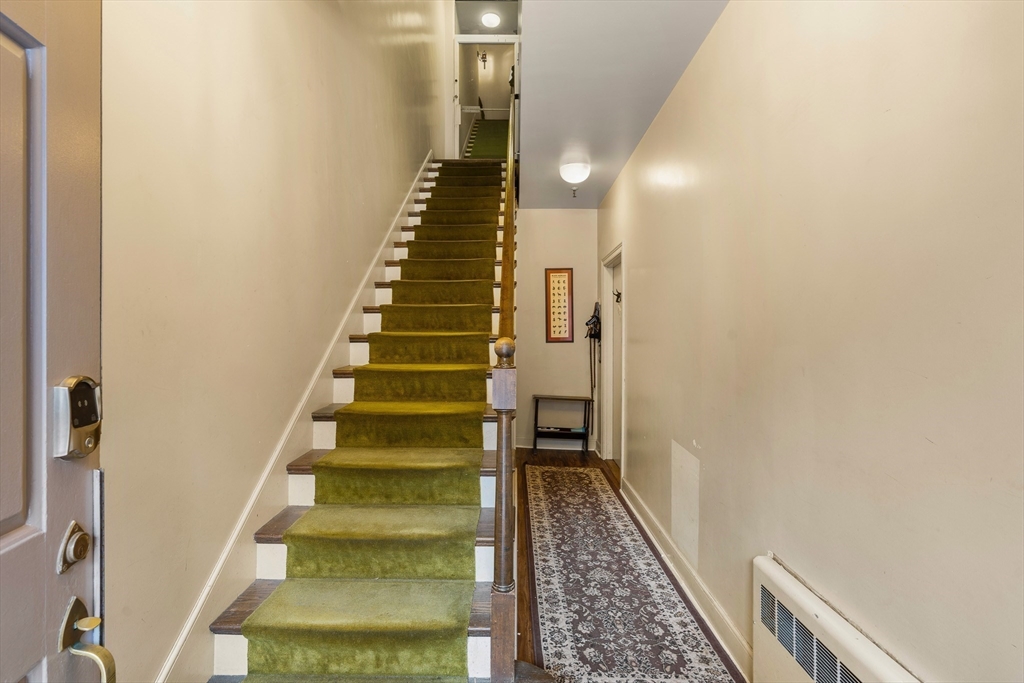 92 Chestnut Street Boston, MA 02108 - Photo 11 of 42