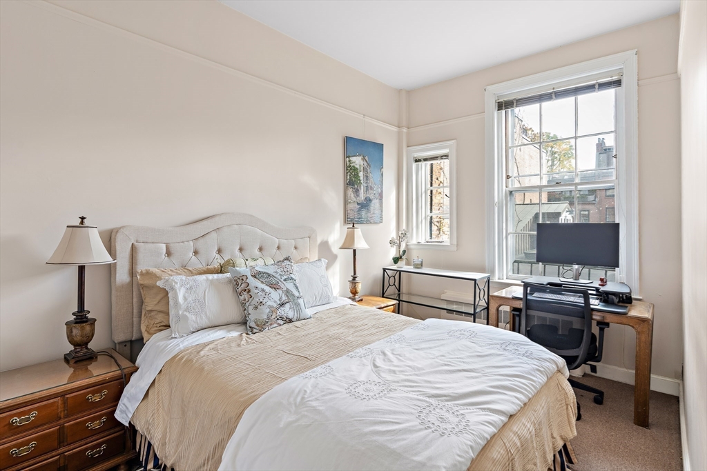 92 Chestnut Street Boston, MA 02108 - Photo 27 of 42