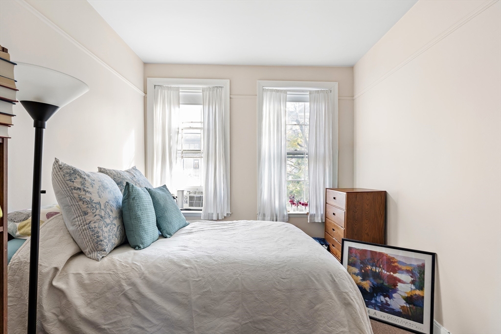 92 Chestnut Street Boston, MA 02108 - Photo 28 of 42