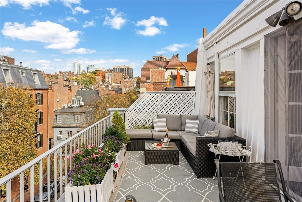 92 Chestnut Street Boston, MA 02108 - Photo 39 of 42