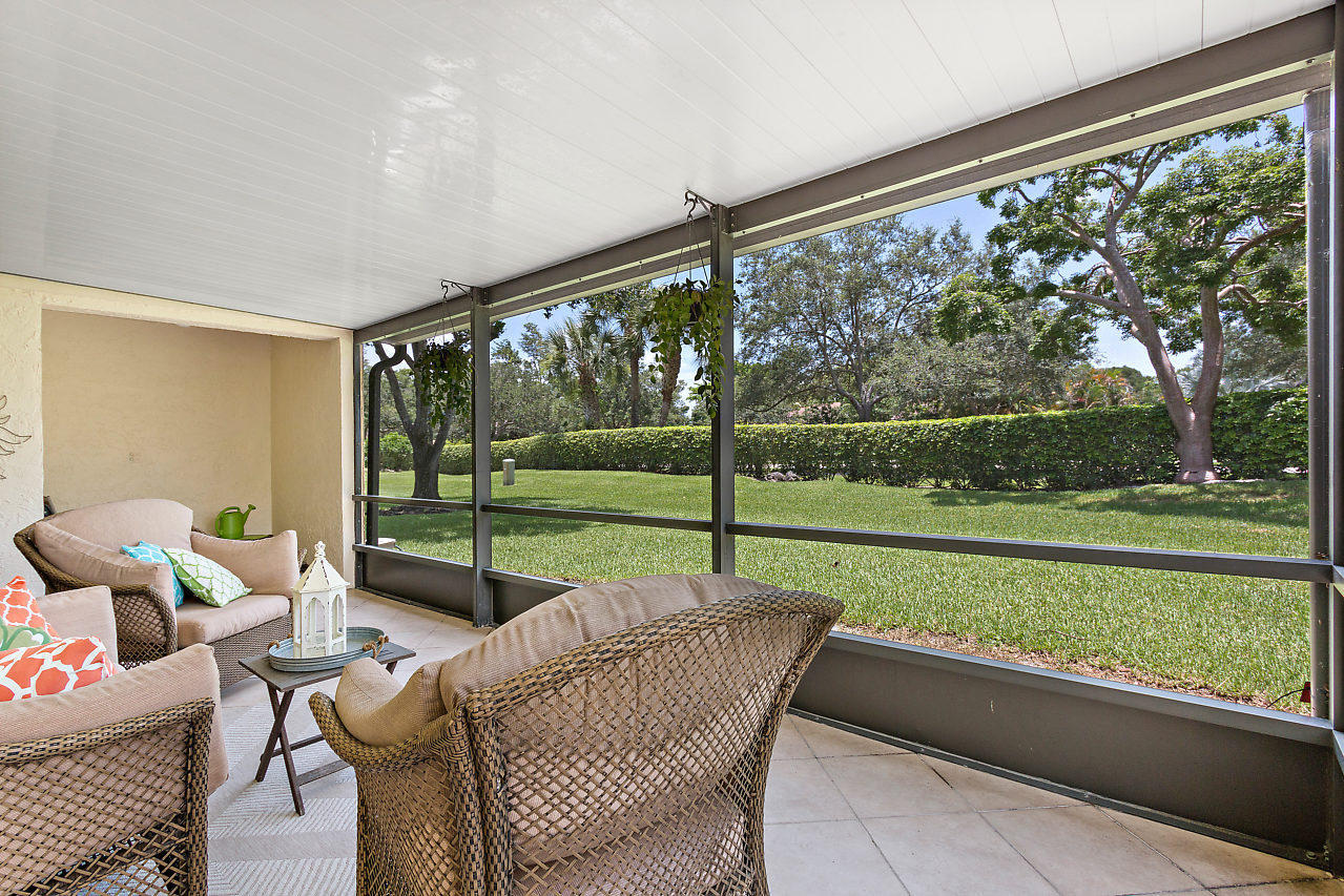 22588 Vistawood Way Boca Raton, FL 33428 - Photo 19 of 25 20180706164928241718000000-o