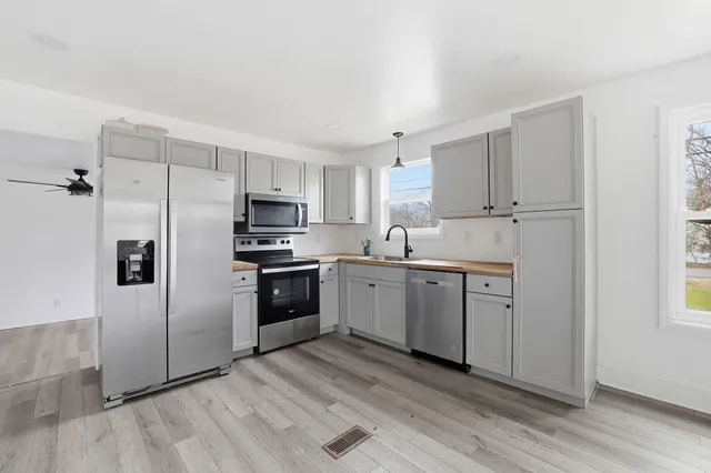 $250,000 | 711 West James Avenue, Rossville, GA 30741