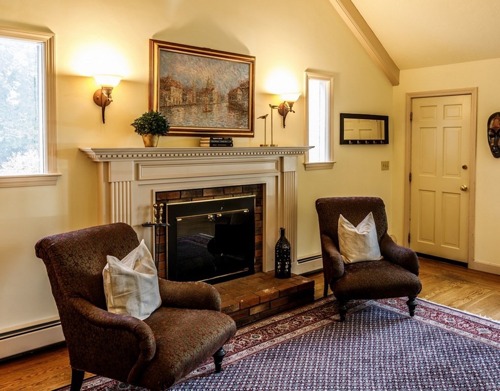 17 Crown Ridge Road Westborough, MA 01581 - Photo 12 of 42 Gallery Image 12