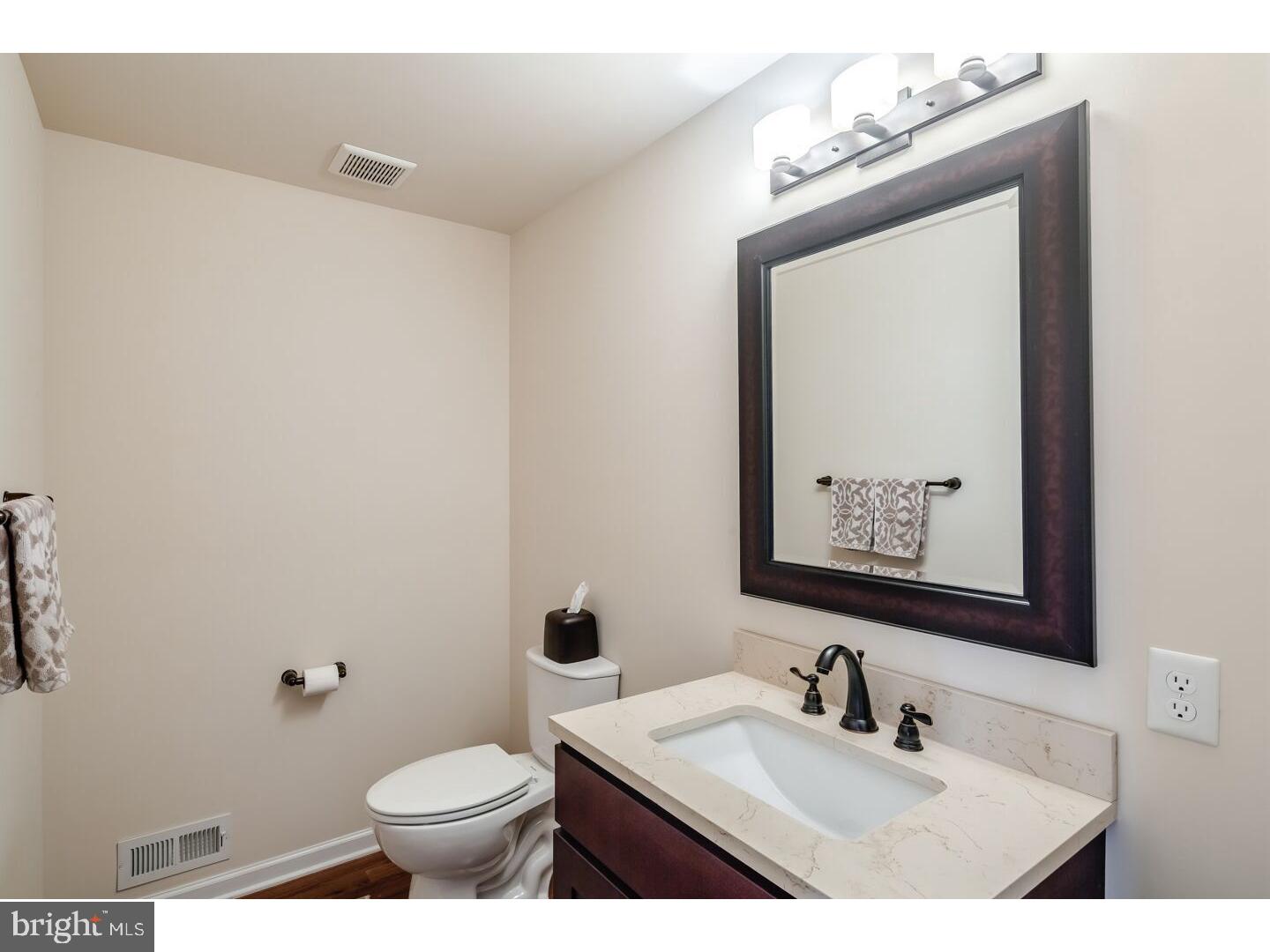 9239 Old Newtown Road Philadelphia, PA 19115 - Photo 17 of 25 Bathroom
