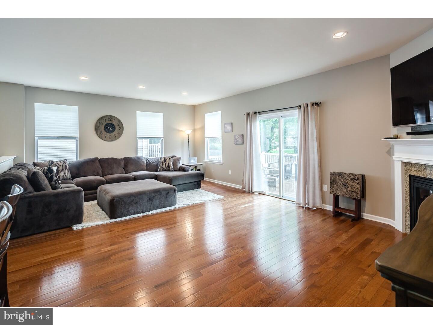 9239 Old Newtown Road Philadelphia, PA 19115 - Photo 9 of 25 Family Room