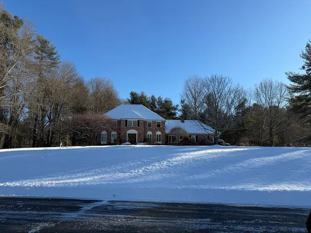 $1,375,000 | 23 Algonquin Road, Medfield, MA 02052