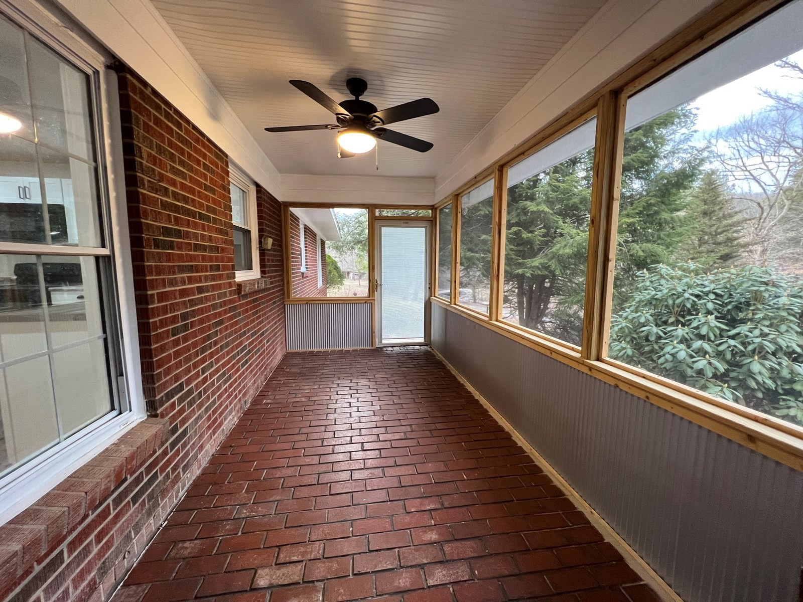 2014 Irwin Branch Road Waynesboro, TN 38485 - Photo 10 of 19 Gallery Image 10