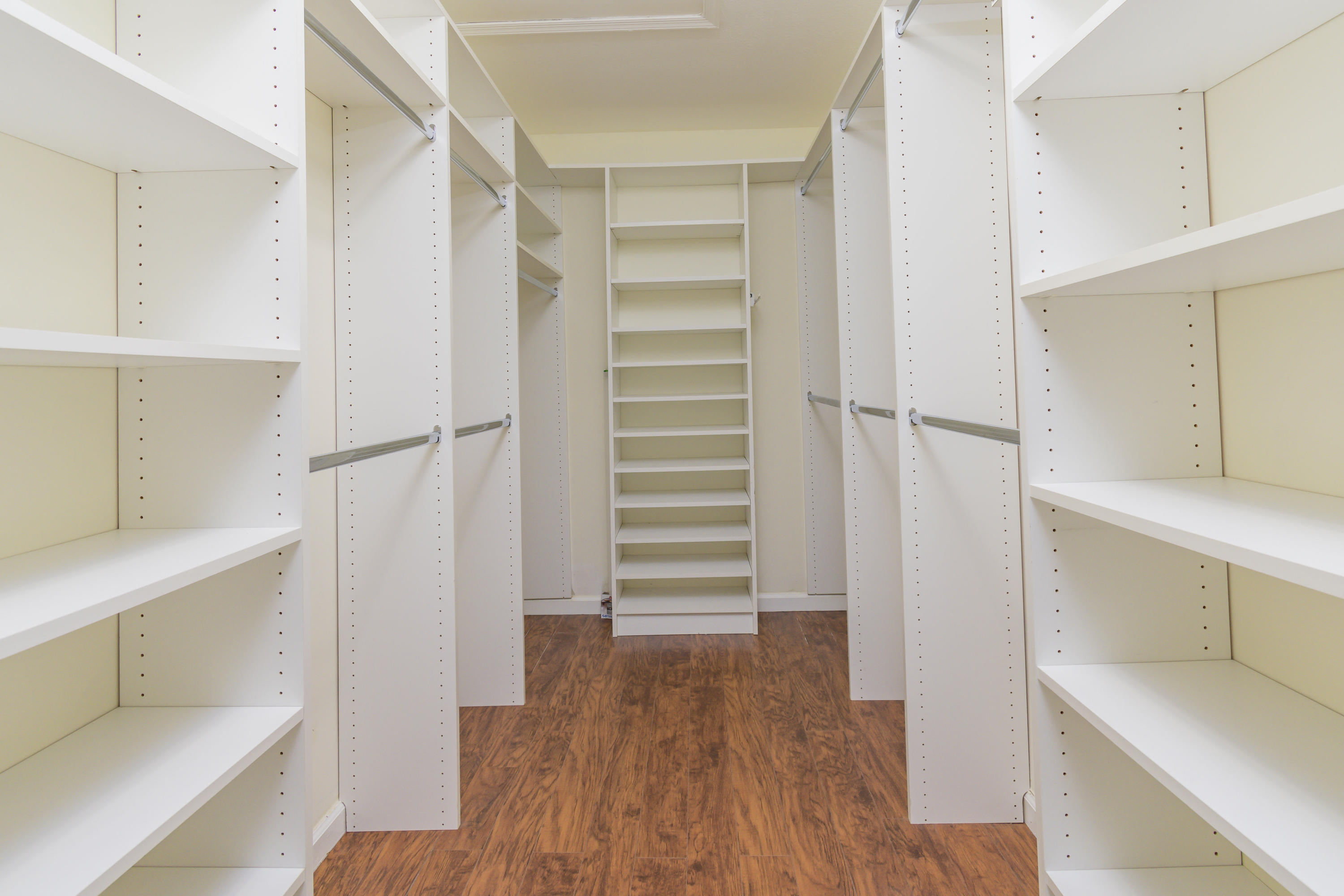 20027 Back 9 Drive Boca Raton, FL 33498 - Photo 20 of 49 Walk in closet