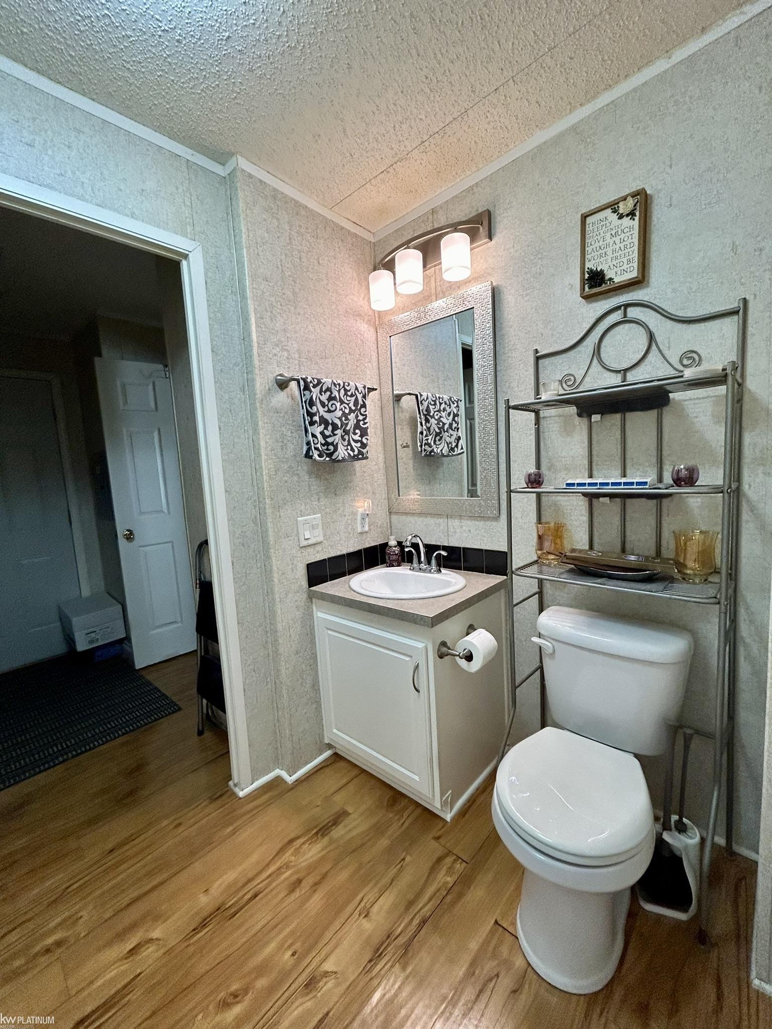 3333 Ravenswood Road Marysville, MI 48040 - Photo 9 of 25 50149949-e502a292-7131-4503-97fa-18305b51da5b.JPG