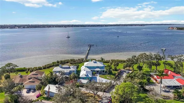 $3,400,000 | 2207 5th Street West, Palmetto, FL 34221