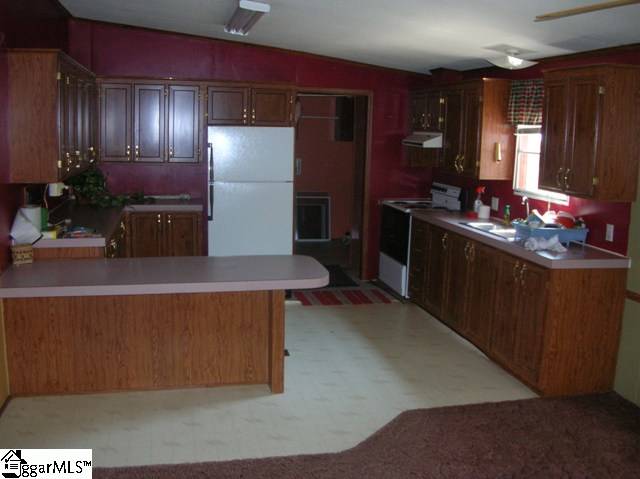 124 Keeler Bridge Road Marietta, SC 29661 - Photo 4 of 9 Gallery Image 4