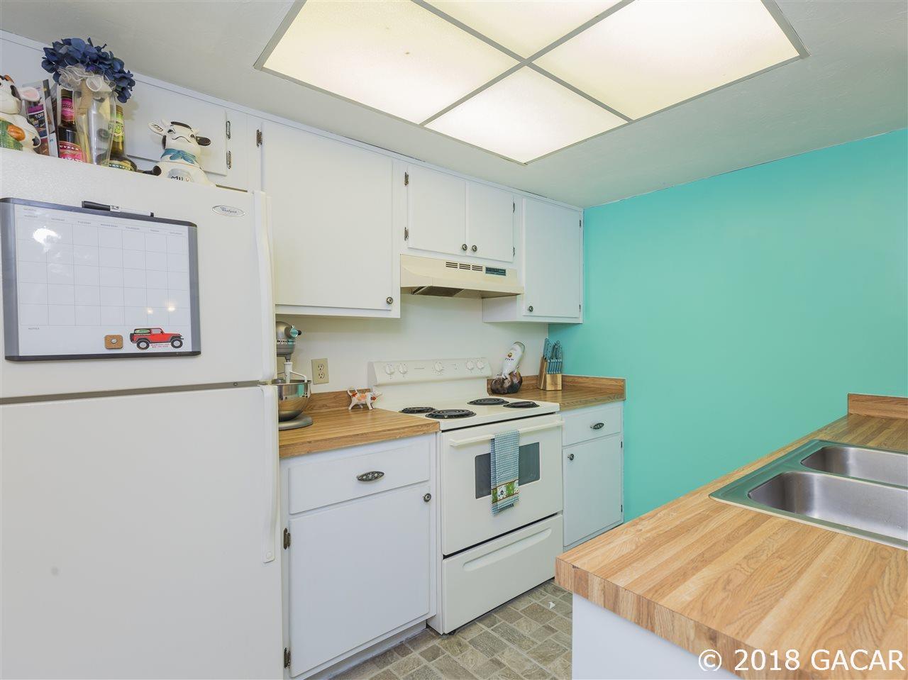 7019 Southwest 44 Avenue Gainesville, FL 32608 - Photo 6 of 17