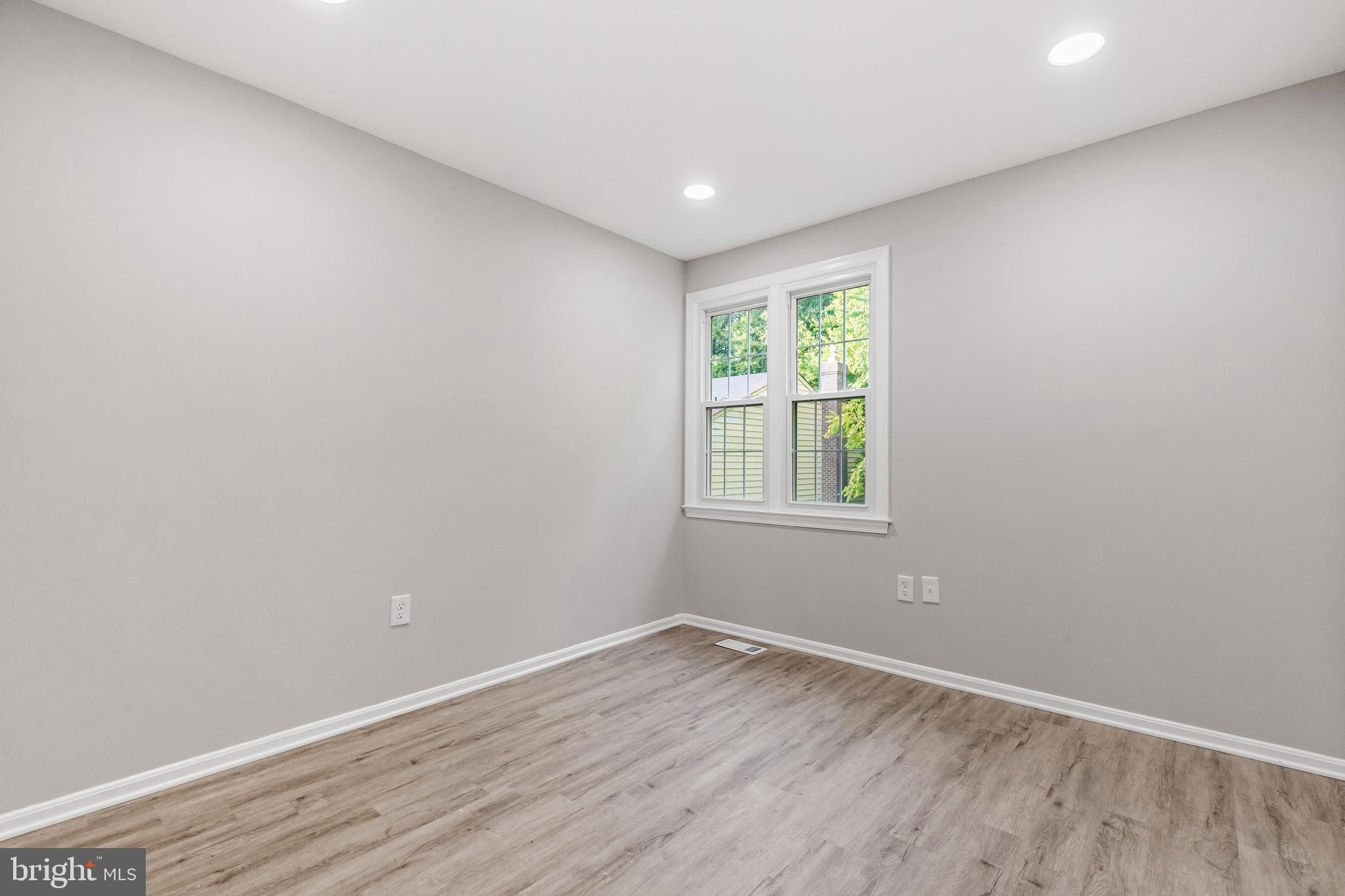 12657 English Orchard Court Silver Spring, MD 20906 - Photo 26 of 48 Secondary spacious bedroom!