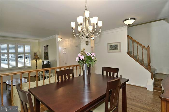 2471 McCormick Road Rockville, MD 20850 - Photo 19 of 28 Dining Room