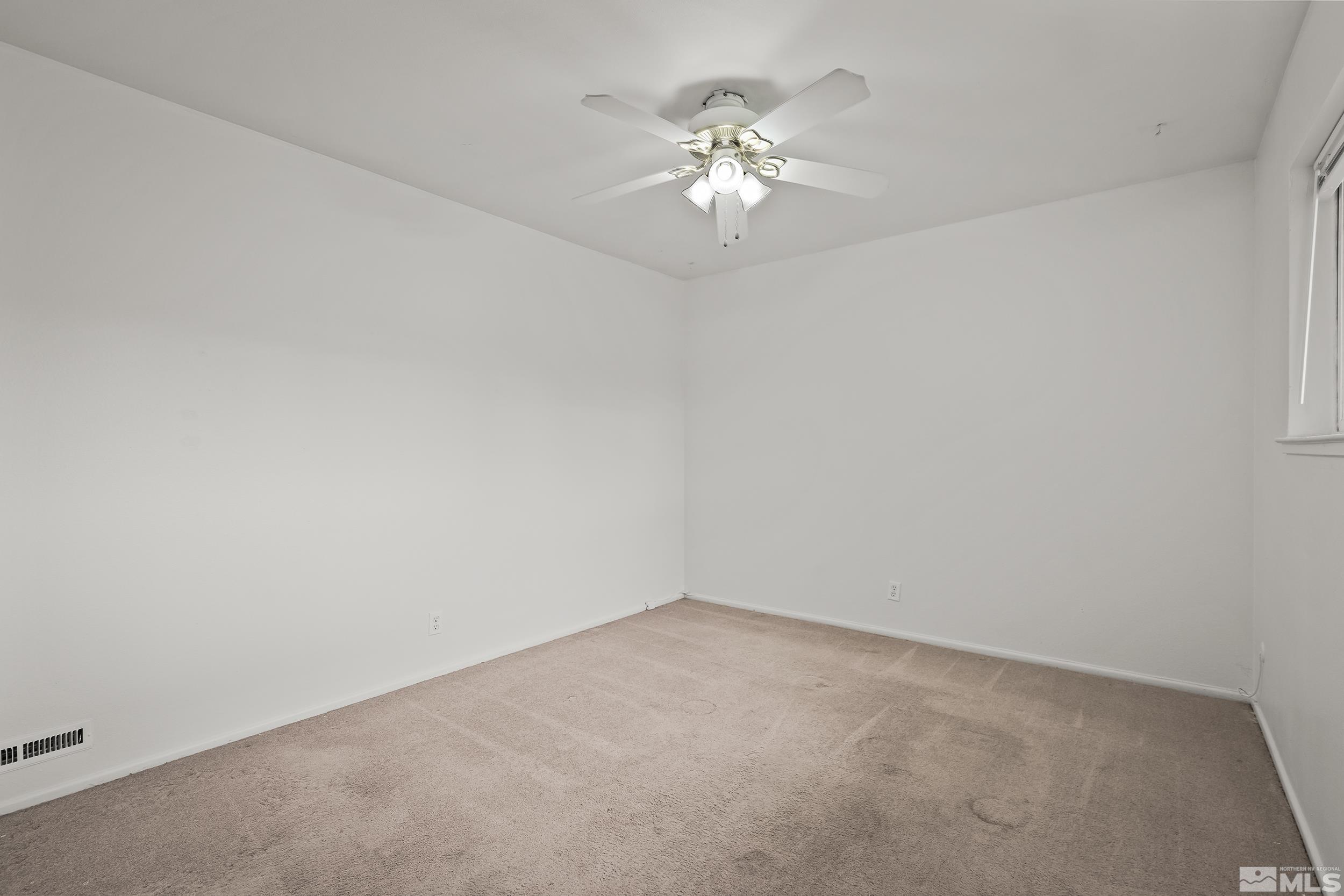 96 Smithridge Reno, NV 89502 - Photo 10 of 13 Photo 10