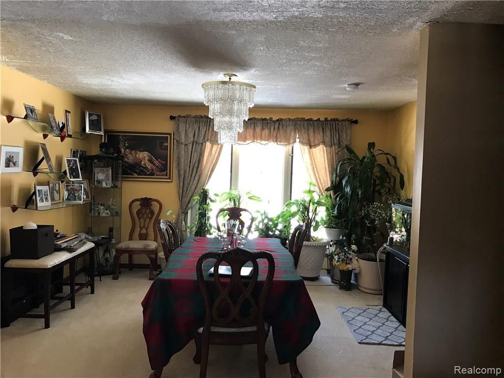 6610 Hivon Road Carleton, MI 48117 - Photo 9 of 33 IMG_0030.JPG