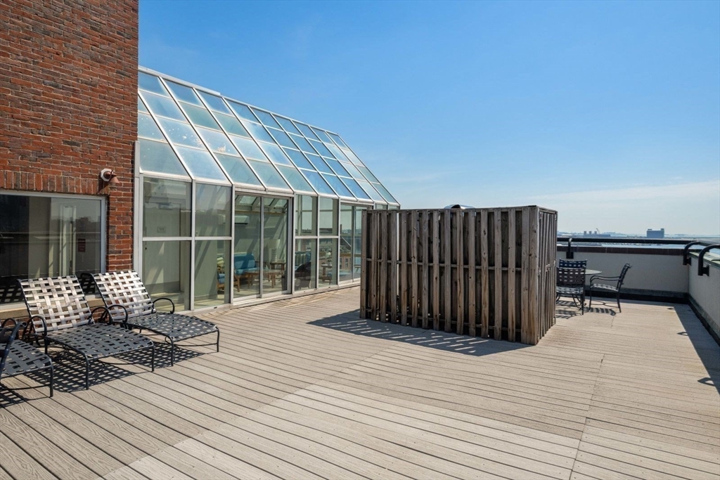 350 North Street, Unit 403 Boston, MA 02113 - Photo 27 of 31