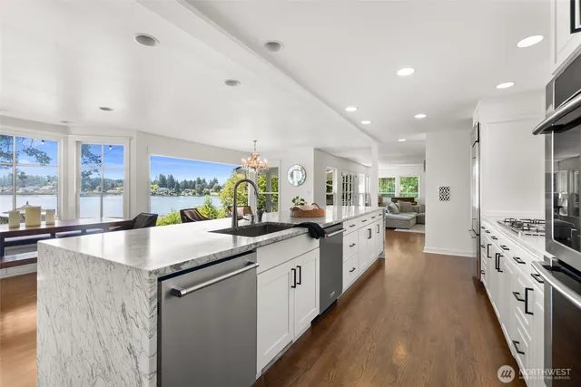 $1,795,000 | 9144 Edgewater Drive Southwest, Lakewood, WA 98499