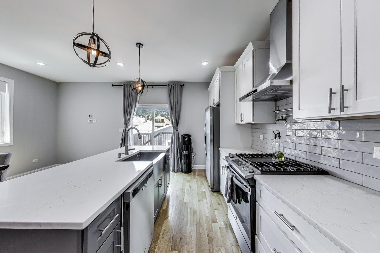 1336 Wesley Avenue Berwyn, IL 60402 - Photo 5 of 21