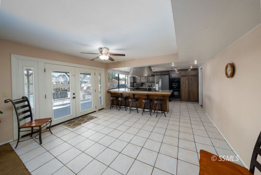 917 Randall Street Ridgecrest, CA 93555 - Photo 7 of 49