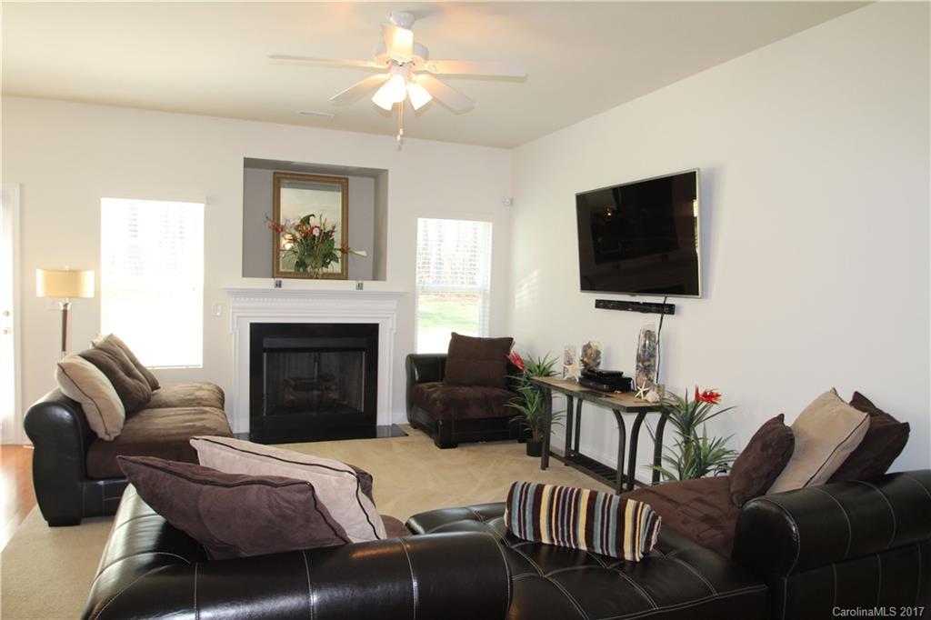 11008 Greenhead View Road Charlotte, NC 28262 - Photo 5 of 21 Gallery Image 5