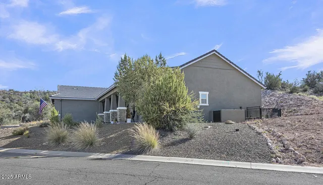 $519,900 | 6095 North Stratford Court, Rimrock, AZ 86335