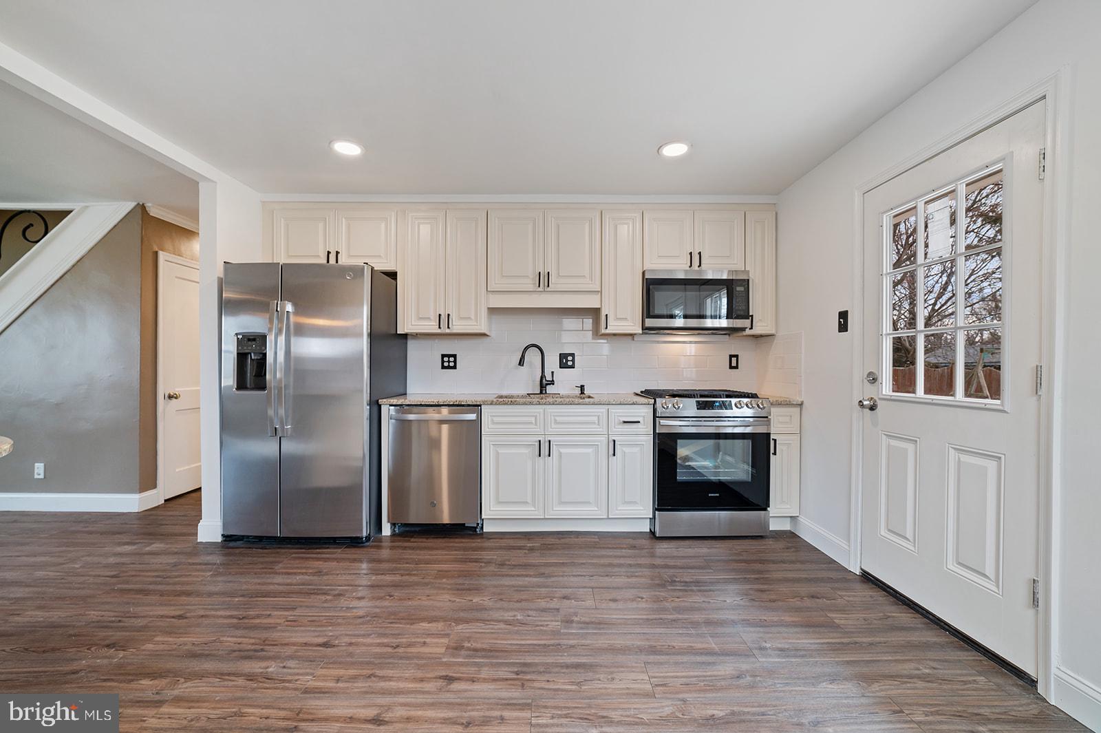 107 Roberts Road Brookhaven, PA 19015 - Photo 11 of 47 Gallery Image 11