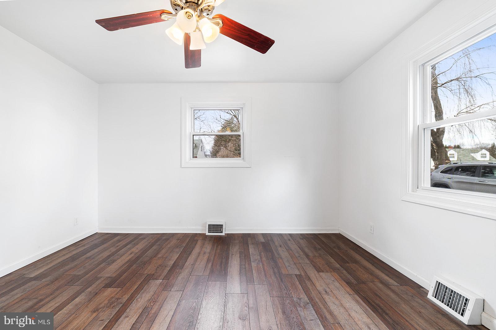 107 Roberts Road Brookhaven, PA 19015 - Photo 18 of 47 Gallery Image 18