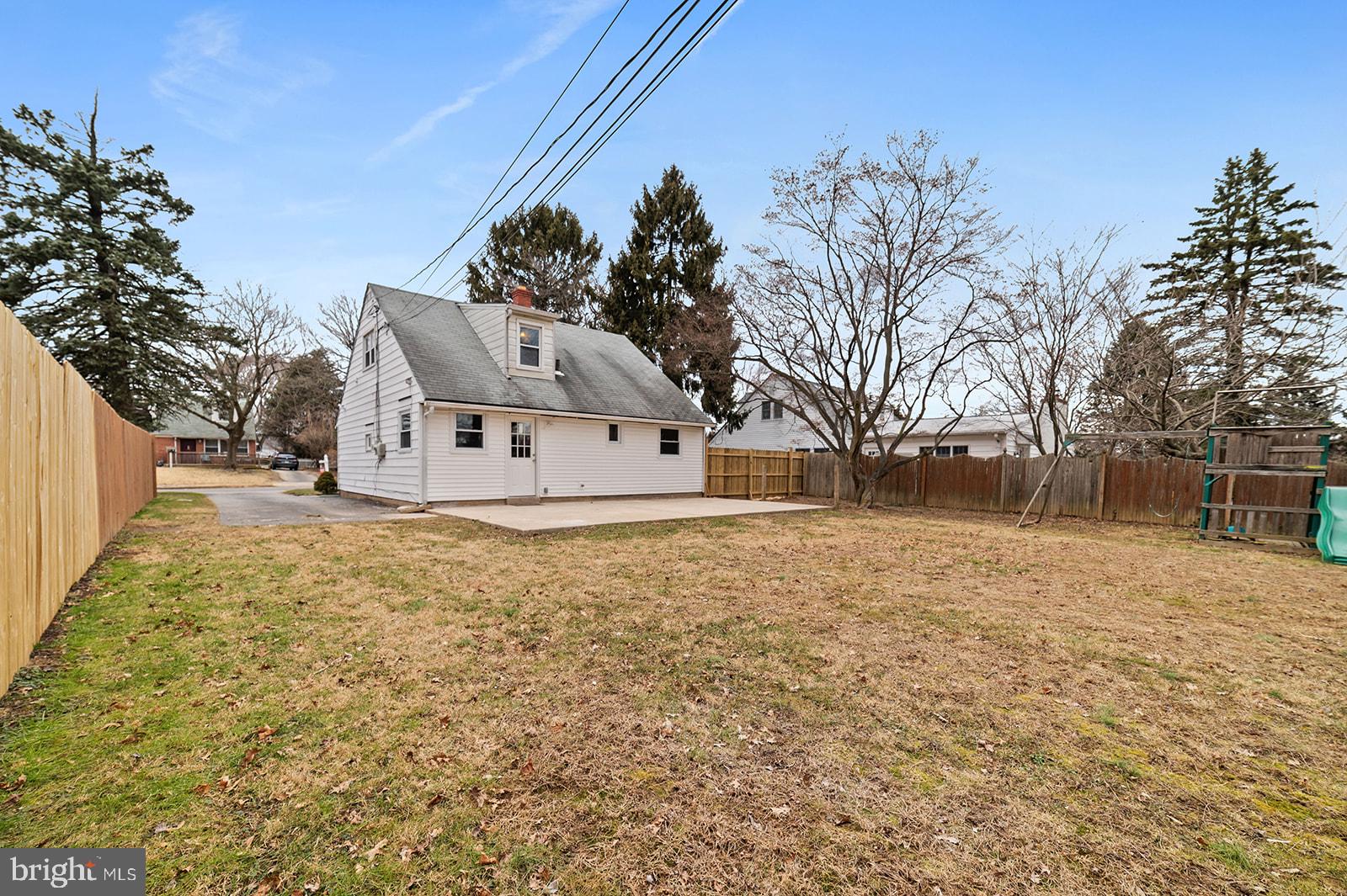 107 Roberts Road Brookhaven, PA 19015 - Photo 41 of 47 Gallery Image 41