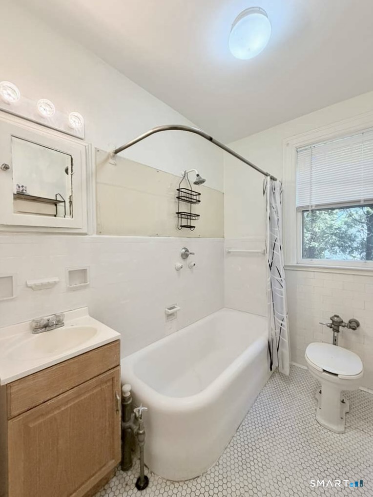 55 Marvel Road, Unit B1 New Haven, CT 06515 - Photo 11 of 15