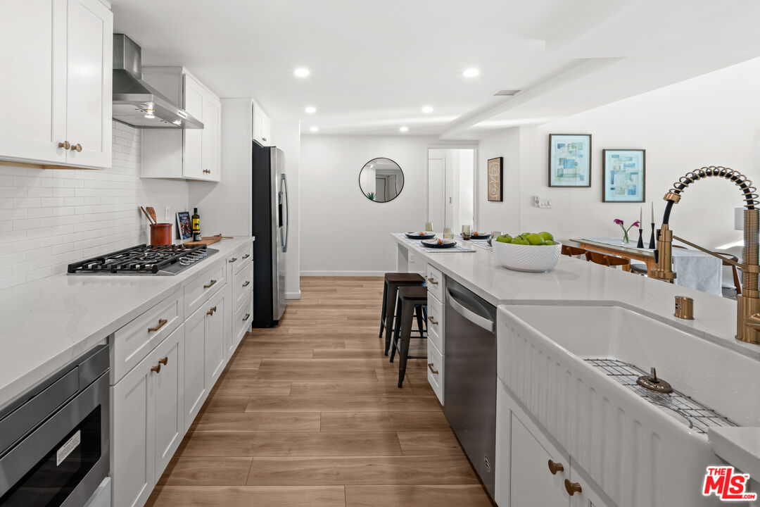 950 North Kings Road, Unit 342 West Hollywood, CA 90069 - Photo 13 of 48