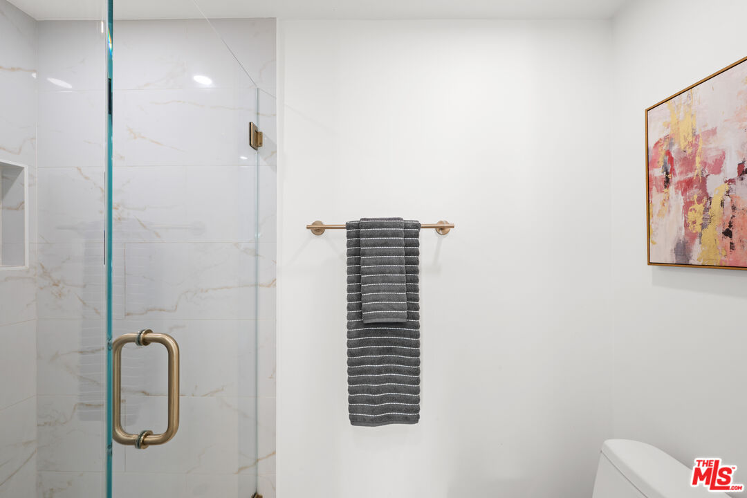 950 North Kings Road, Unit 342 West Hollywood, CA 90069 - Photo 18 of 48