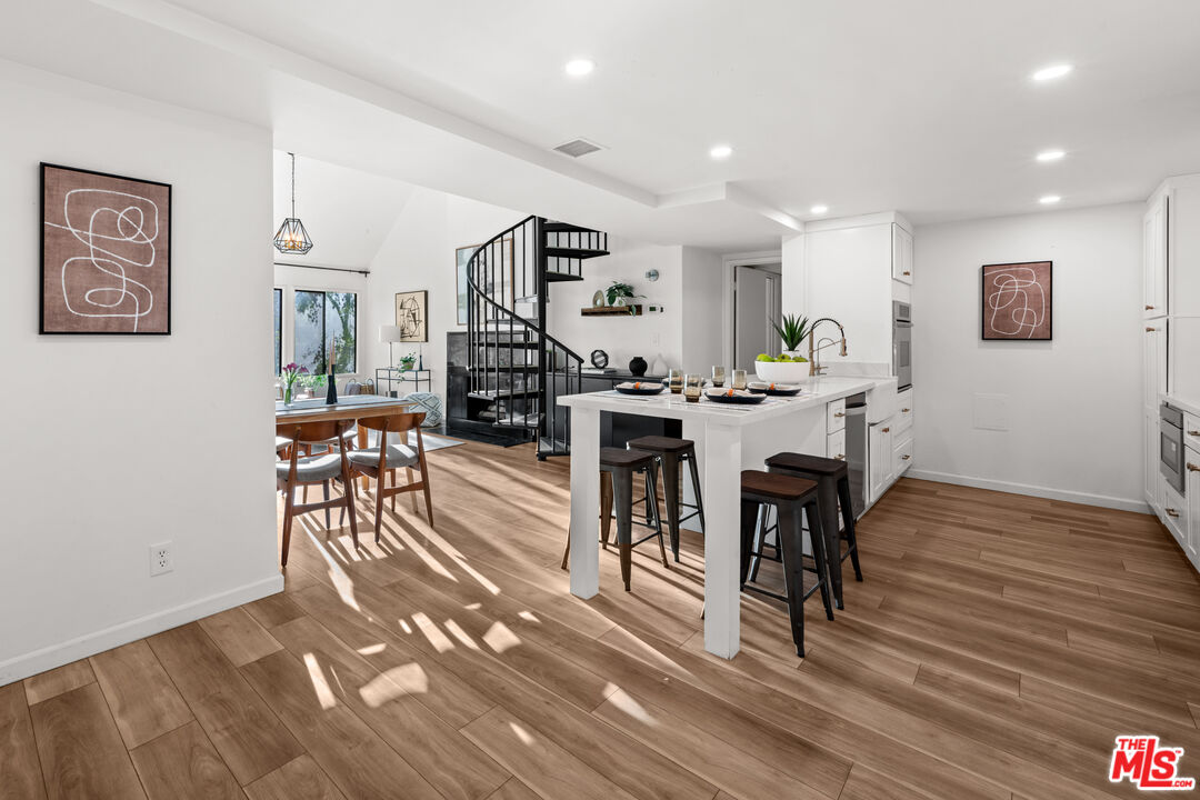 950 North Kings Road, Unit 342 West Hollywood, CA 90069 - Photo 2 of 48