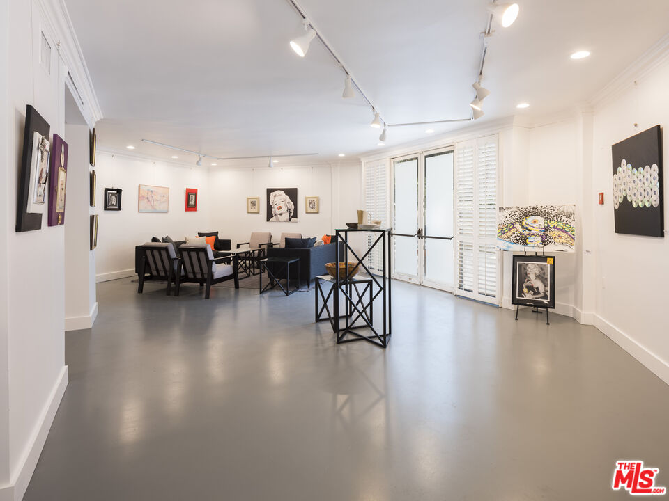 950 North Kings Road, Unit 342 West Hollywood, CA 90069 - Photo 43 of 48