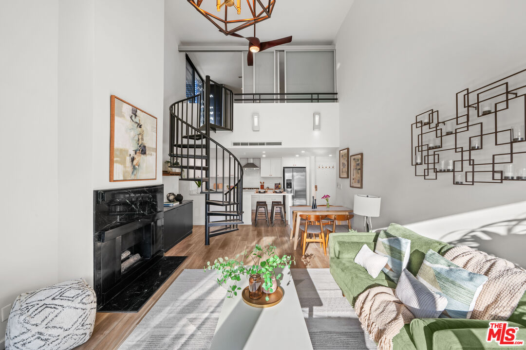 950 North Kings Road, Unit 342 West Hollywood, CA 90069 - Photo 9 of 48